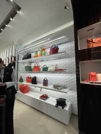 🇫🇷 Longchamp at Champs-Élysées