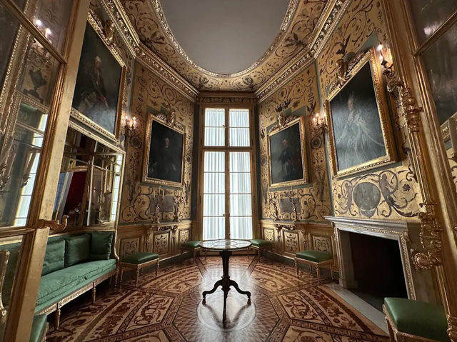 Free magnificent royal castle on Wednesday! Only in Warsaw