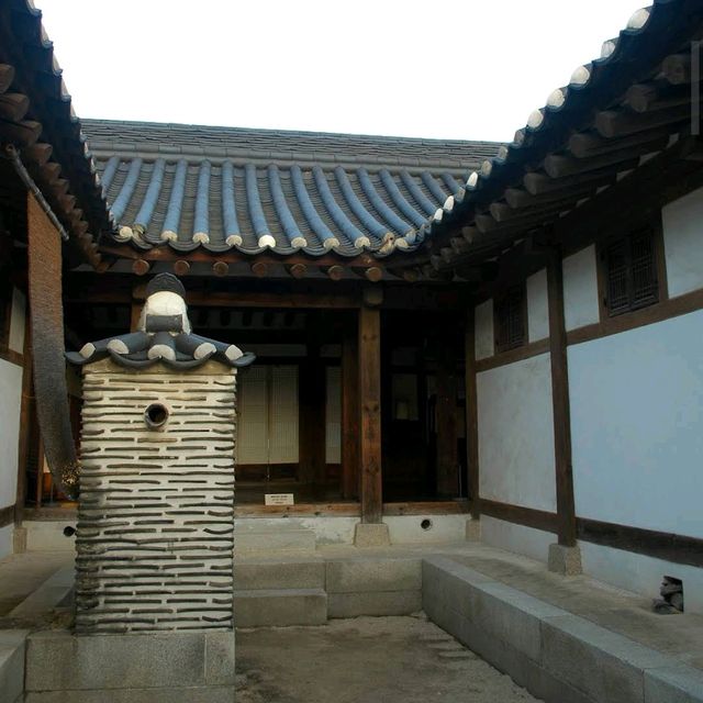 Namsangol Hanok Village (南山谷韓屋村)