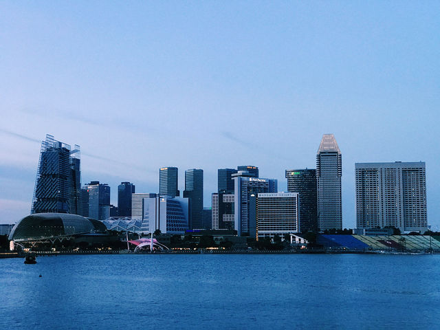 Evening Stroll to The Promontory @ Marina Bay