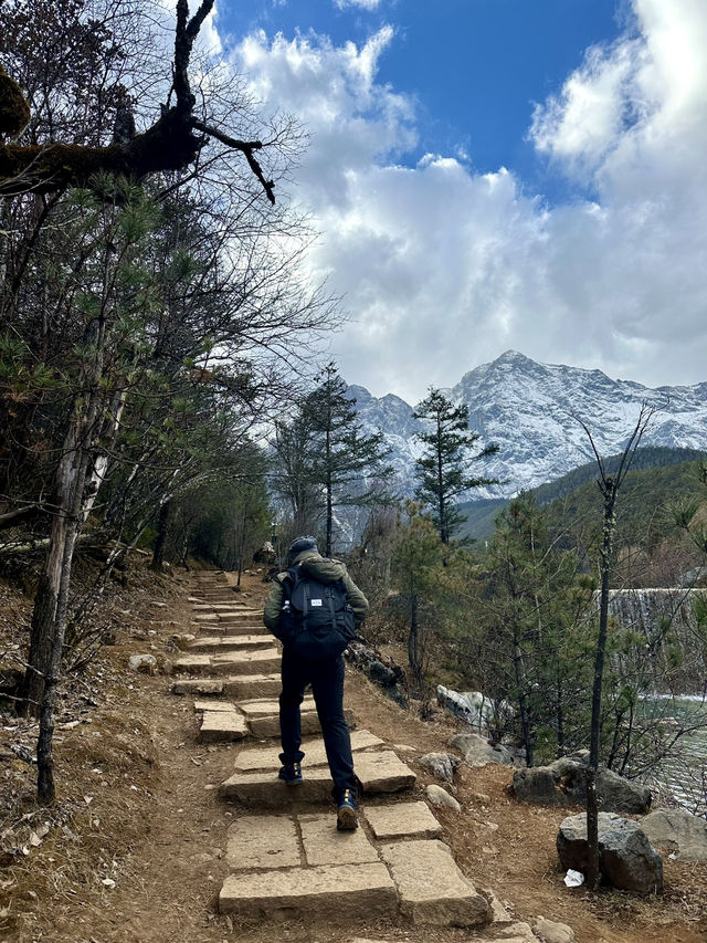 Serene Gem in Lijiang’s Jade Dragon Snow Mountain: Blue Moon Lake