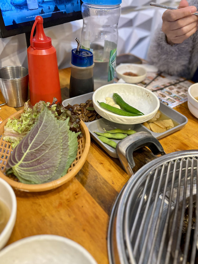 【韓国釜山・海雲台】海雲台市場で貝焼きを食べる人気店「ヘジャネコムジャンオ」