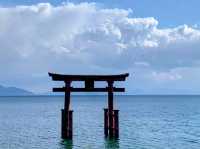 琵琶湖畔的海上鳥居，滋賀縣近江的白鬚神社