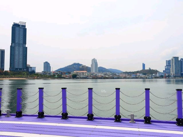 สะพานม่วงลอยน้ำ แลนด์มาร์คใหม่จังหวัดชลบุรี