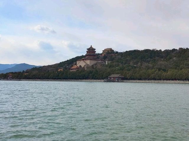 พระราชวังฤดูร้อน (Sumer Palace)