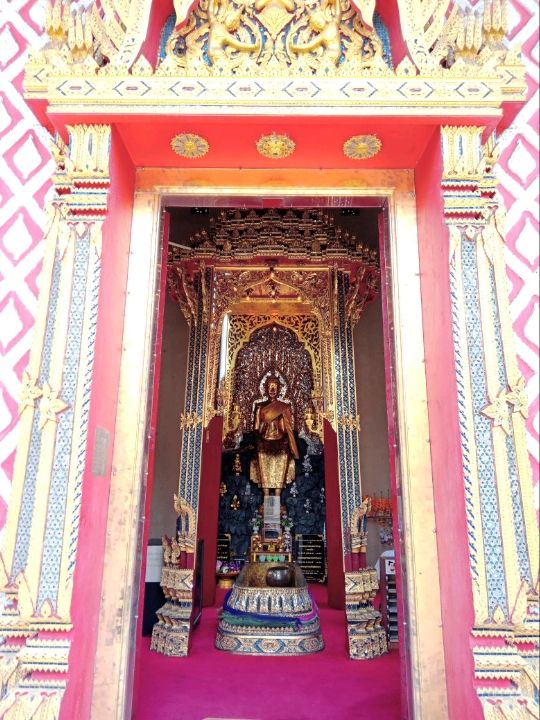 สักการะ🙏พระนาค ที่วัดจักรวรรดิราชาวาส