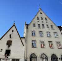 Tallinn offers visitors a unique opportunity to engage with history and culture👫😎❤️