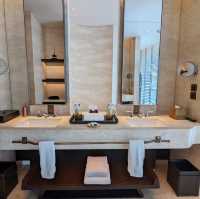 Waldorf Astoria Bangkok โรงแรมลักซ์ชัวใจกลางกรุง🥇