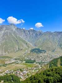 Springtime in Georgia: The Sky-High Town of Kazbegi⛰️