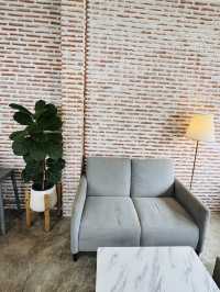 ANEW Bar & Coffee – คาเฟ่ฟีลดี มินิมอล