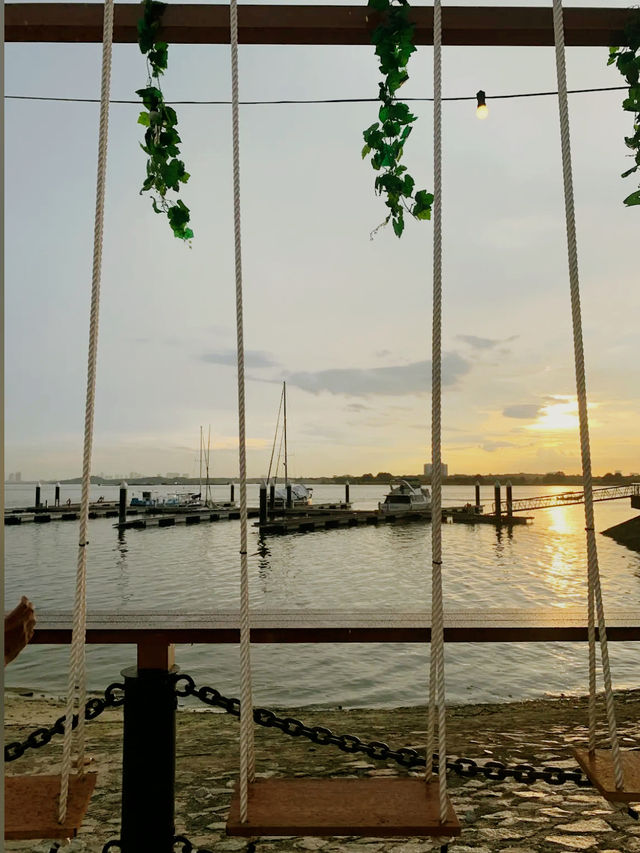 Lido Beach Country Garden