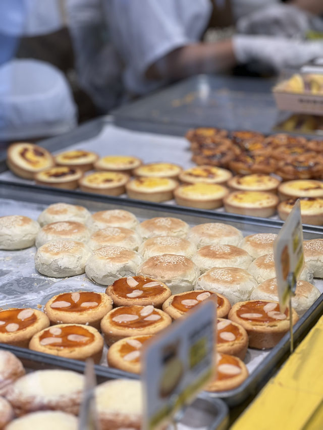 🥮 “한 입 먹는 순간, ‘이 맛은 대체 뭐지?’ – 잊을 수 없는 鲍师傅의 감동”