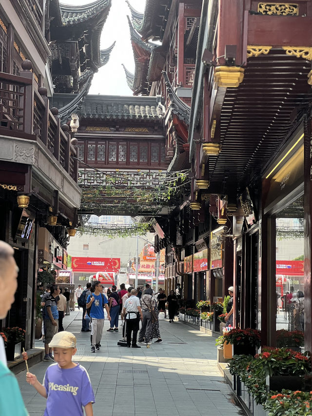 🏮 “상하이에서 시간을 거슬러 걷다 – Yuyuan Old Street”