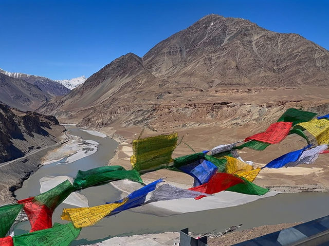 Sangampoint ที่ Leh Ladakh อินเดียเหนือ🇮🇳