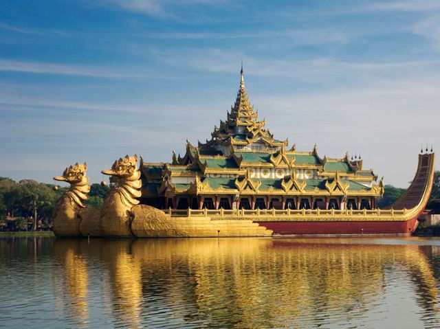 🕌🌆 YANGON WEEKEND ESCAPE: Golden Pagodas & Colonial Charm! 