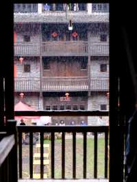 【圍龍夢幻雨中遊】走進龍南燕翼圍龍！廟燈籠 x 簡約古韻 x 美食手信街一次滿足✨
