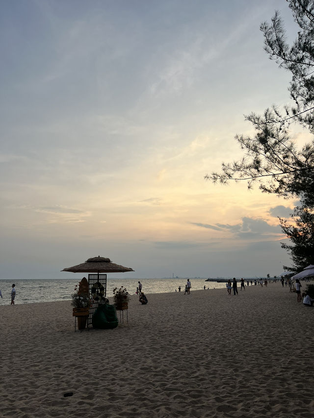 ทริประยอง 2 วัน 1 คืน – พายเรือท่ามกลางดอกบัว เดิน