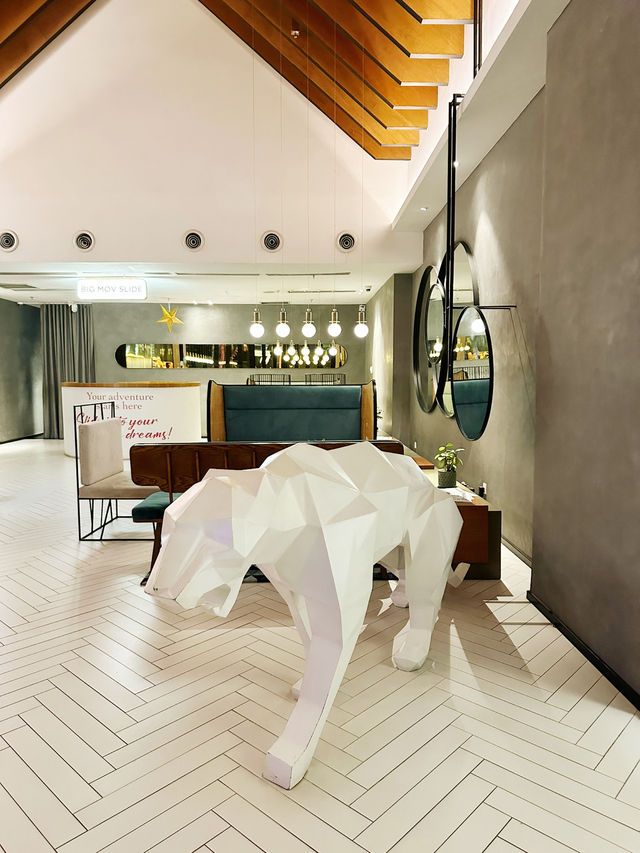 Urban Chic Escape at MOV Hotel KL