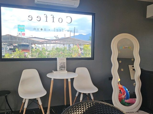 Ohm1994 Cafe & Bakery