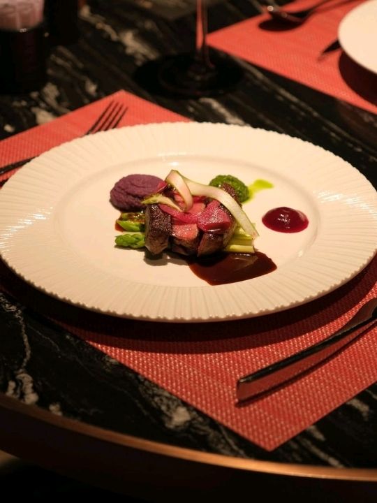 Ctaste Restaurant