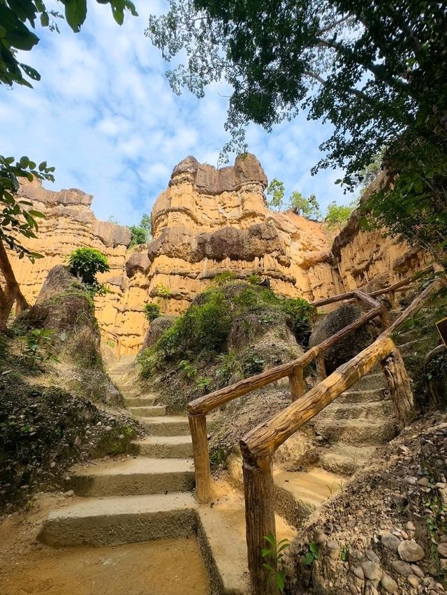 Chiang Mai’s Hidden Springtime Oasis