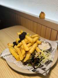 「🍳大圍hit爆Cafe！全日早餐+爆餡吐司｜人均$200歎足半日✨」  