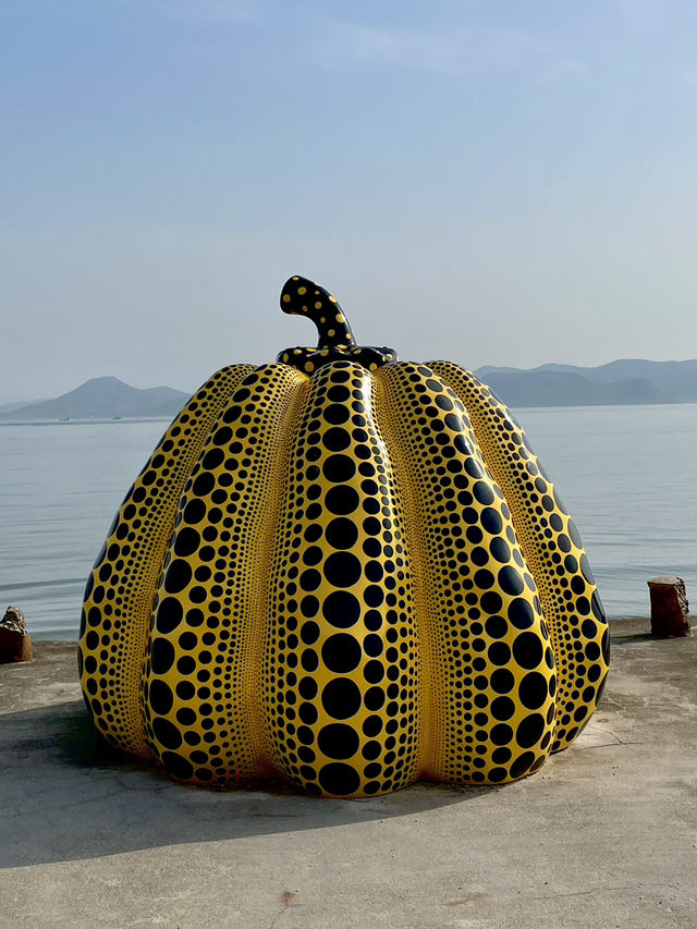【香川】アートの島直島へ🖌🎨 モネの庭やかぼちゃオブジェに癒されよう🌿‬