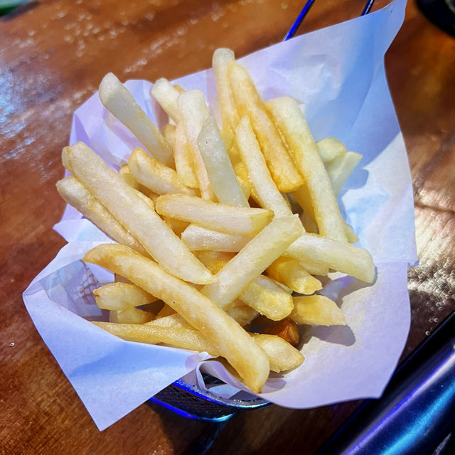 Handlebar and Grill หาดทุ่งวัวแล่น