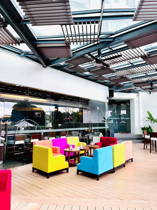Relax in Style at Rajah Lounge, Grand Margherita Kuching