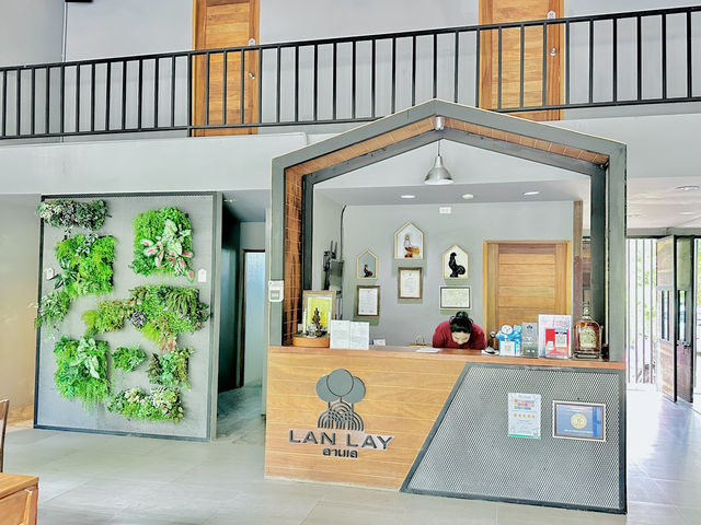 Lan Lay Resort