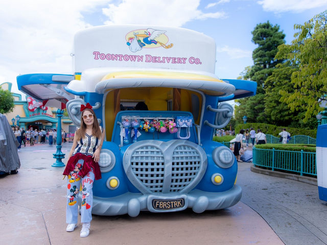 ว Tokyo Disneyland – โลกแห่งจินตนาการในญี่ปุ่น
