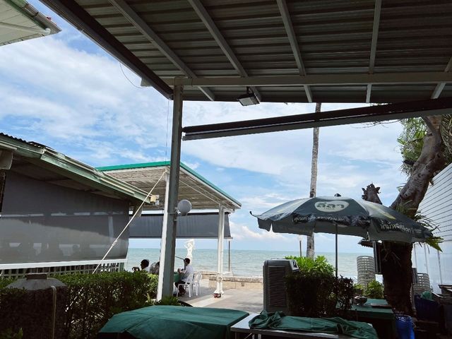 ร้านอาหาร บ้านอิสระ หัวหิน