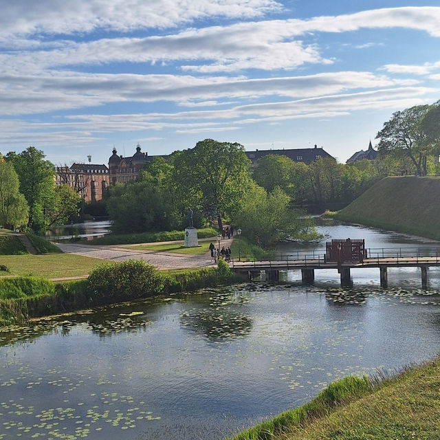 Kastellet: A Scenic Stroll Through Copenhagen’s Historic Fortress 