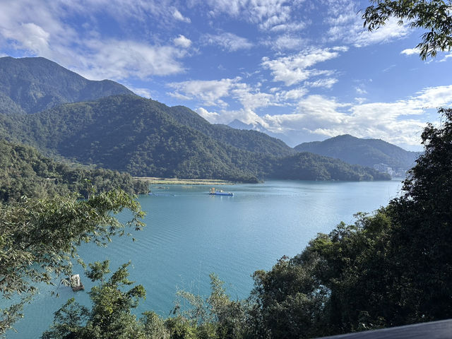 台灣日月潭| 湖光山色間的仙境之旅！🌅🚤