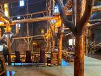 Historic Charm at Old Faithful Inn – Yellowstone’s Iconic Stay