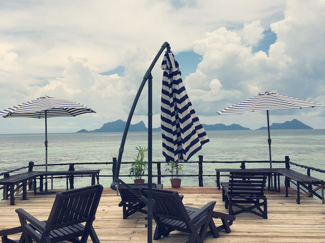 Discovering Marvel Islands with its Sea Gypsies 