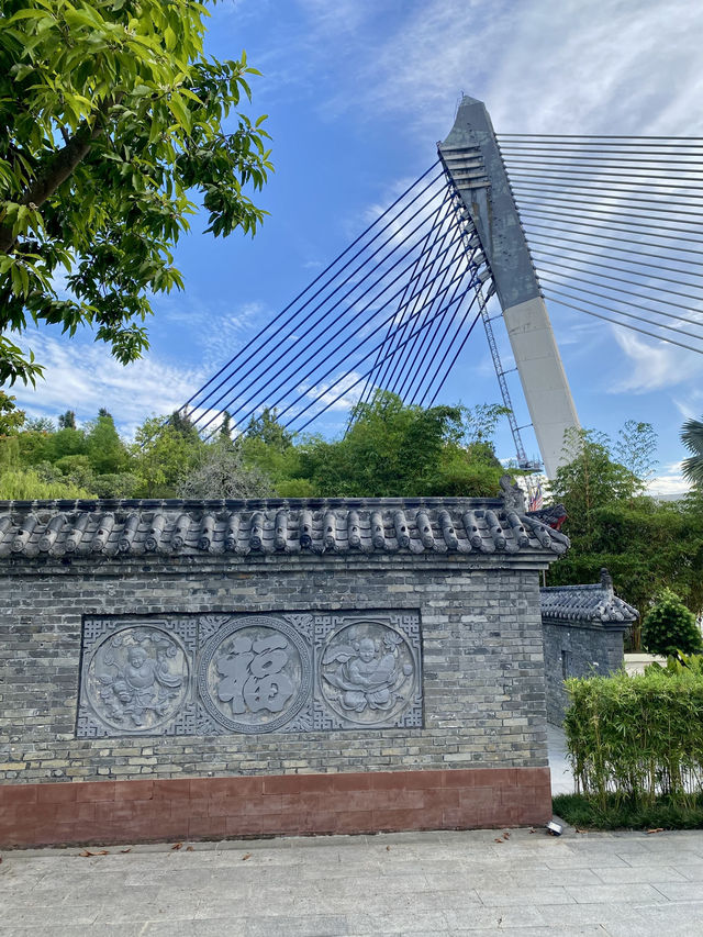 Visiting Putrajaya? Don’t Miss Zhiyuan Garden – Free Entry & Big Parking Space!
