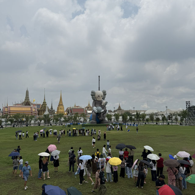 KAWS:HOLIDAY THAILAND 🎨