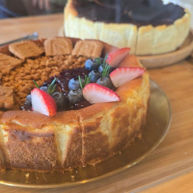 Shin Coffee Cafe &Bistro