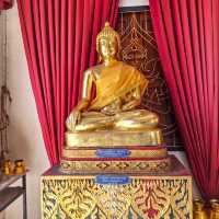 ไหว้พระและสักการะหลวงพ่อนรงค์แห่งวัดมะเกลือ