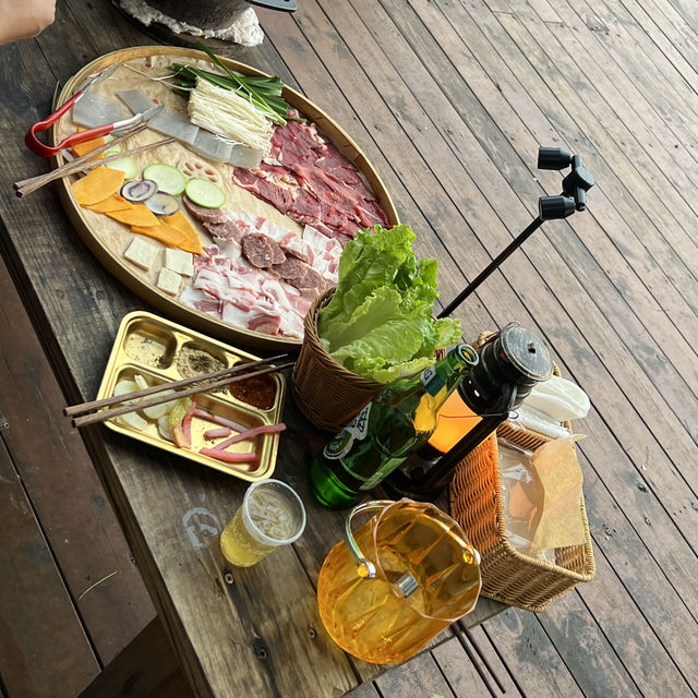 丁老头烤肉 – ร้านปิ้งย่างวิวหลักล้านในฉงชิ่ง