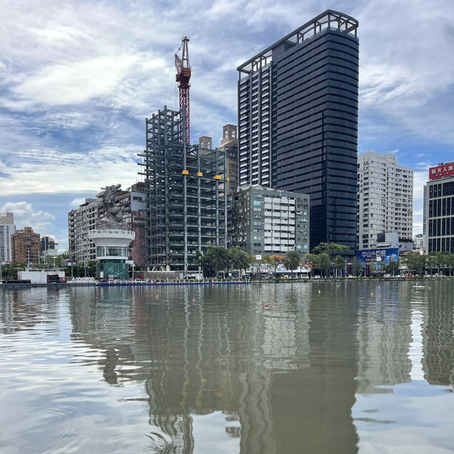 原興建計畫名稱海洋文化及流行音樂中心 💕 碼頭名字也很有趣：真愛碼頭