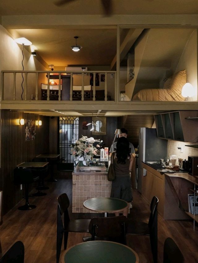 Make Room Cafe Vietnam