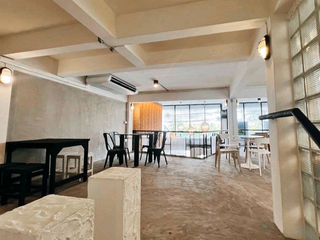 ☕ : Hideway Café and Bar คาเฟ่นนทบุรี