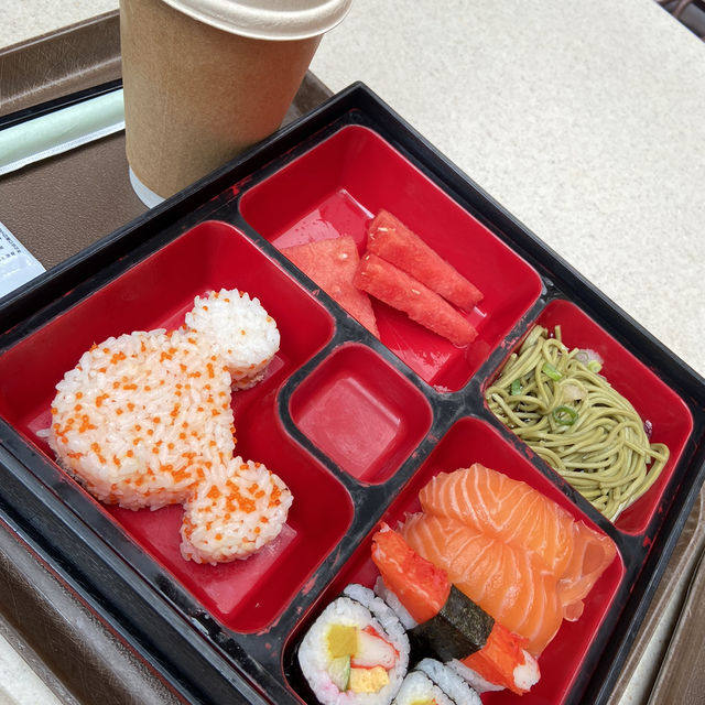 รีวิวของกิน ที่ Hong Kong Disneyland 