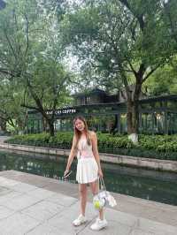 เดินเล่นรอบทะเลสาป  Xihu