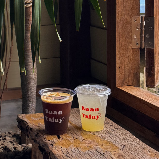 คาเฟ่บ้านไม้ริมทะเล Mood ดี ณ ศรีราชา ☕️🥐