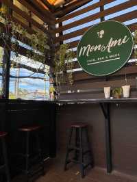 Chill Vibes at MonAmi Cafe!