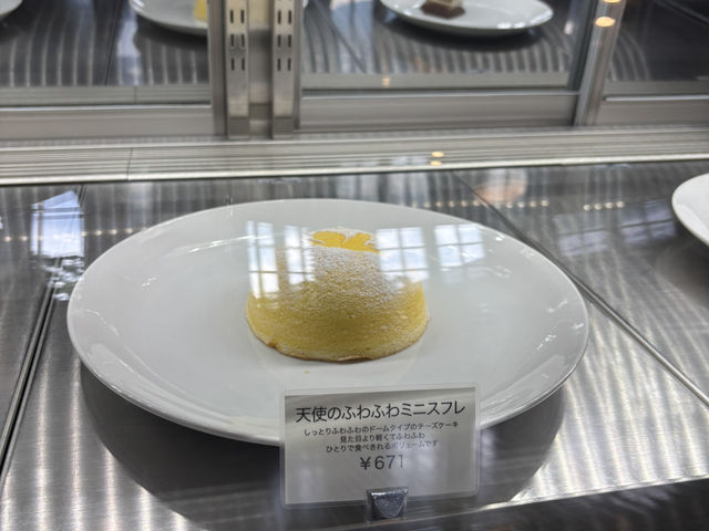彦根のたねやカフェ