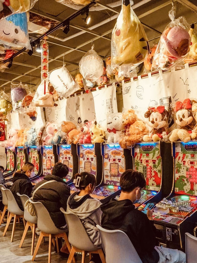 Midnight Munchies & Neon Dreams: A Solo Foodie’s Guide to Taipei Night Markets